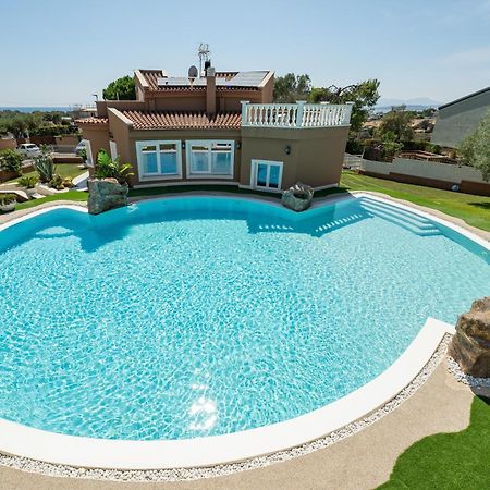 Villa Leon With Private Pool 콰르투 산텔레나 외부 사진